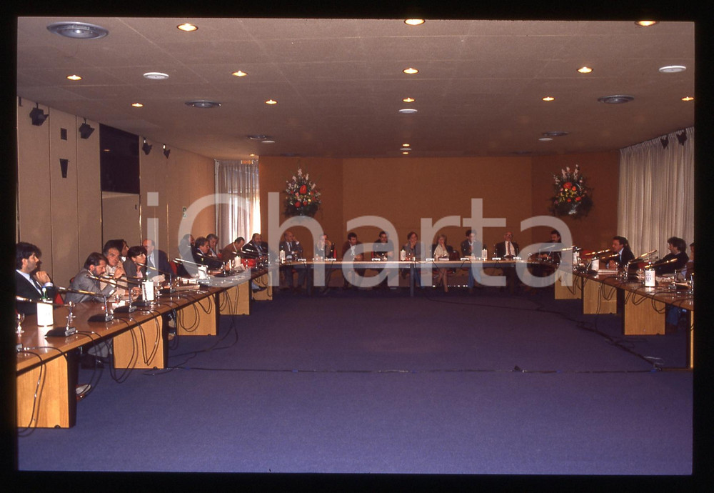 35mm vintage slide* 1990 SAINT VINCENT "GROLLA D'ORO" Salone della giuria (2)