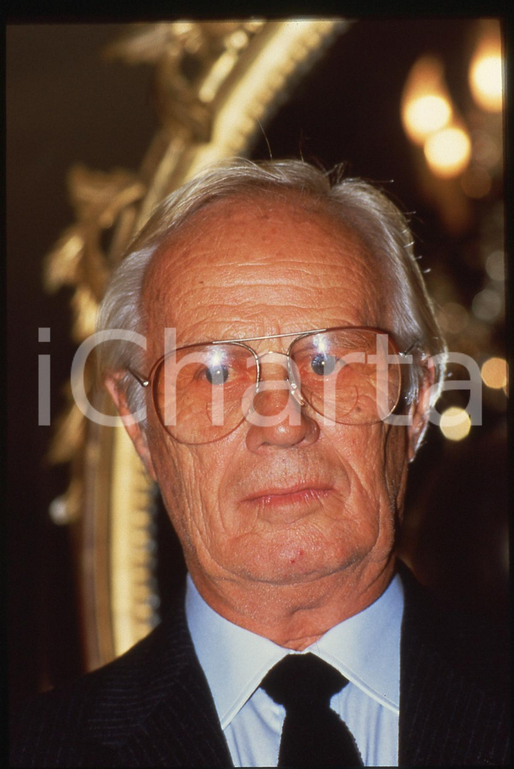 35mm vintage slide* 1987 PARIS Richard WIDMARK Ordre des Arts et des Lettres (2)