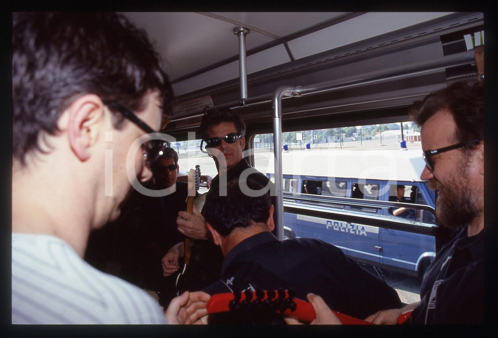 35mm vintage slide* 1998 MILANO Claudio BAGLIONI Concerto su tram ATM  (2)
