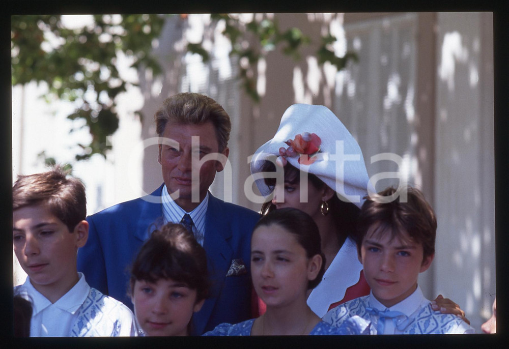 35mm vintage slide* 1990 RAMATUELLE Johnny HALLYDAY e Adeline BLONDIEAU Nozze 6