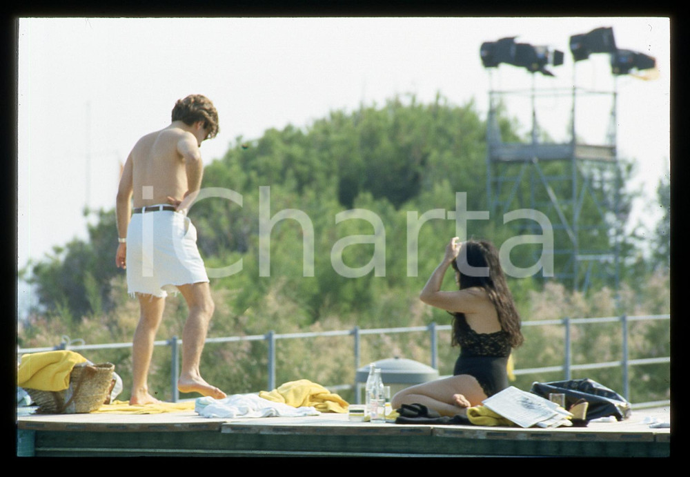 35mm vintage slide* 1985 VENEZIA Berta DOMÍNGUEZ paparazzata al Lido (2)