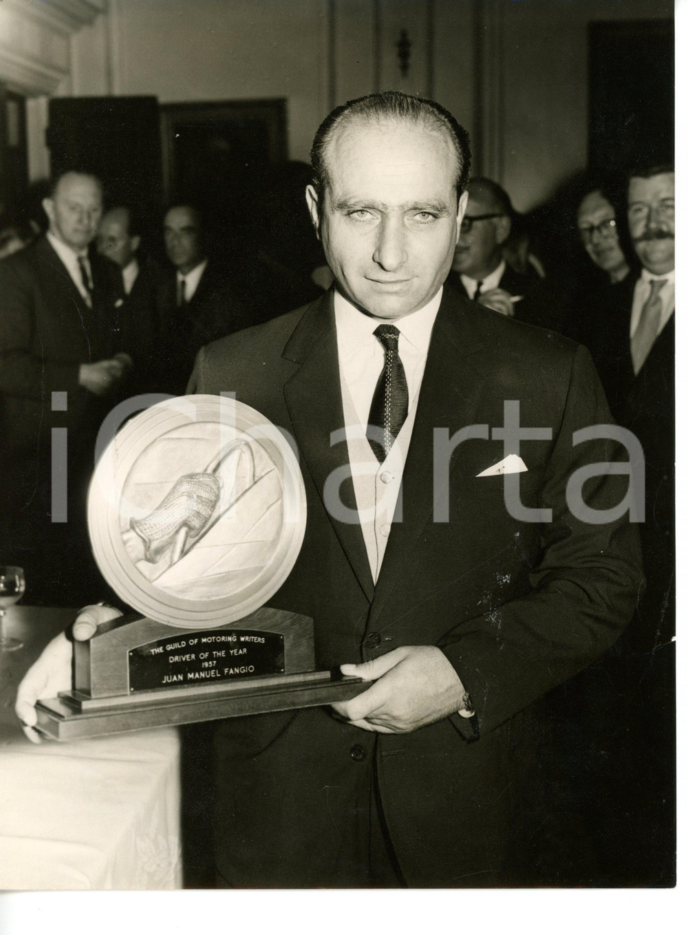 1957 LONDON Juan Manuel FANGIO winning the cup "Driver of the year" *Photo 15x20