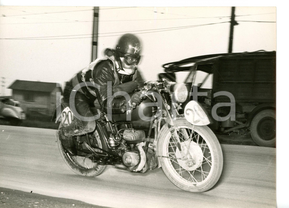 1955 ca GIRO MOTOCICLISTICO D'ITALIA Giulio RITELLI su MV AGUSTA *Fotografia