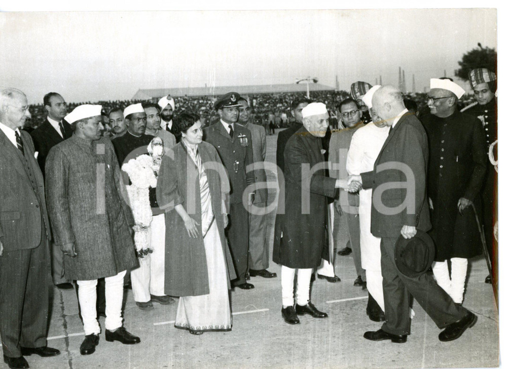 1959 NEW DELHI Dwight EISENHOWER stringe la mano a Jawaharlal NEHRU Foto 18x13