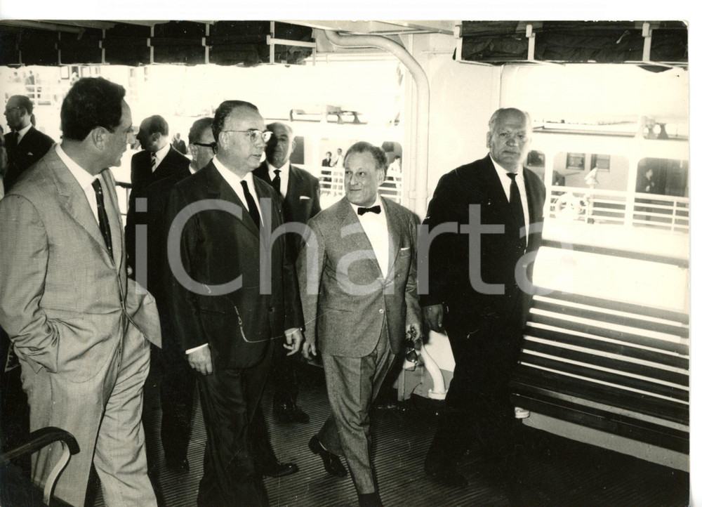1960 GENOVA Inaugurazione nave traghetto "Reggio" - Salvatore FODERARO in visita
