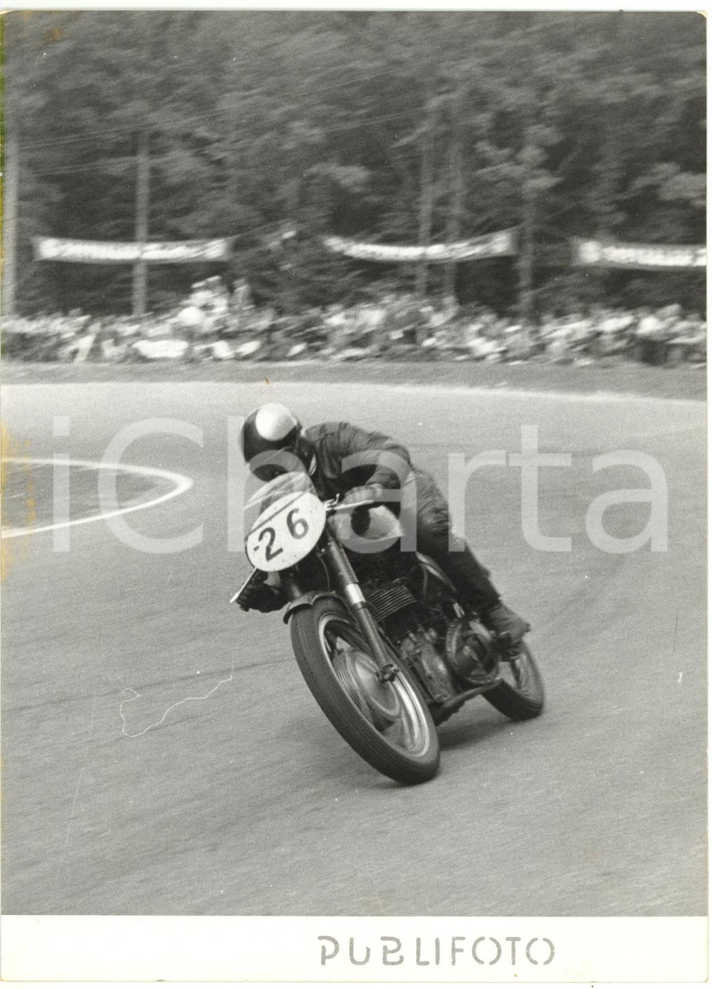 1954 STUTTGART - MOTO GP Classe 500 - Dennis LASHMAR in gara su moto BSA Foto