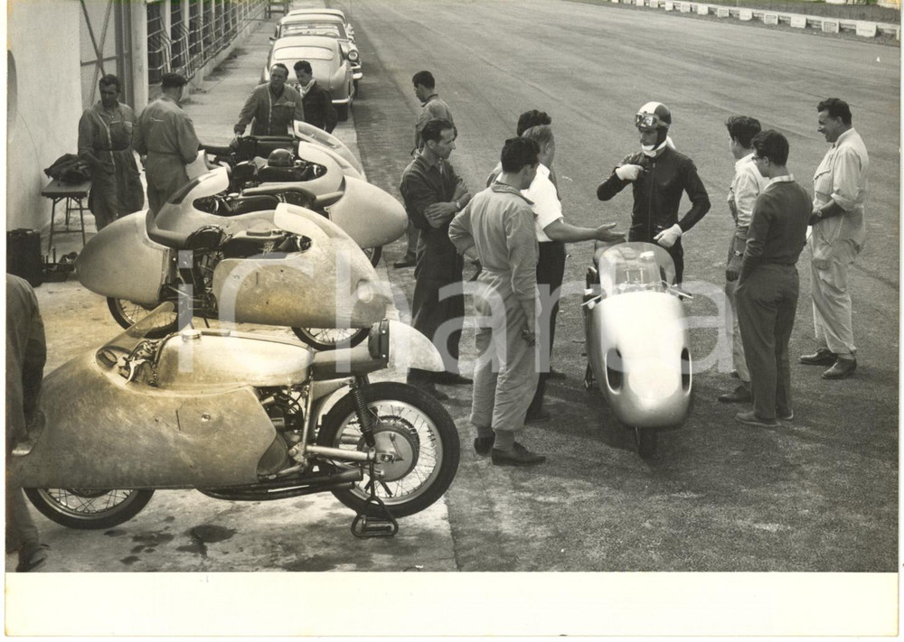 1955 AUTODROMO DI MONZA - GP DELLE NAZIONI - Team MV AGUSTA durante allenamento