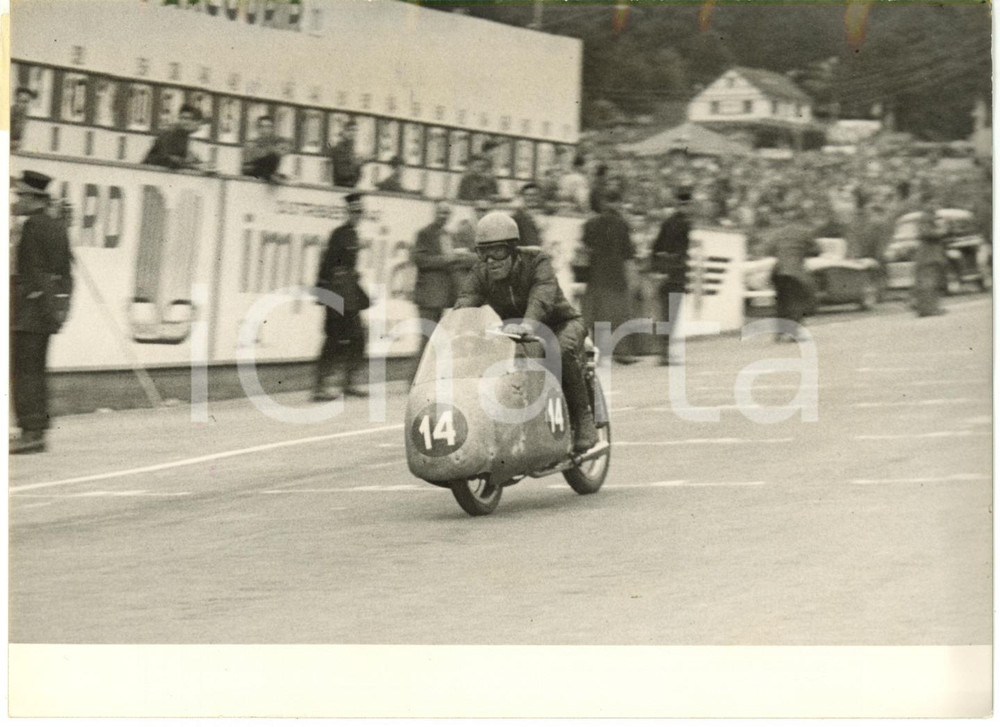 1954 SPA-FRANCORCHAMPS MOTOGP - Ken KAVANAGH su MOTO GUZZI vince gara classe 350