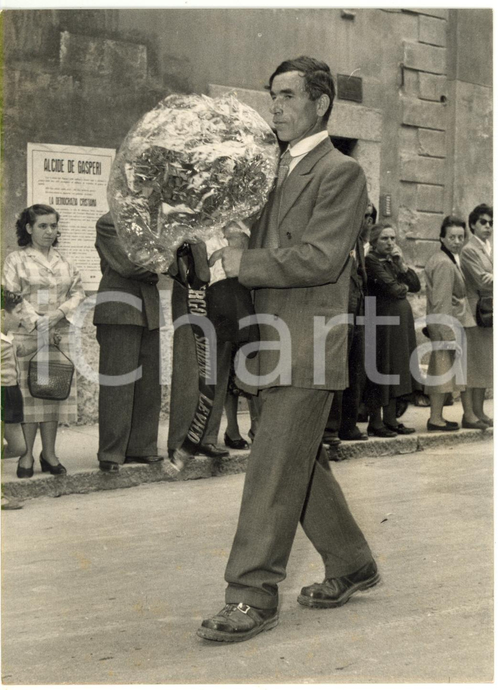 1954 TRENTO Funerali Alcide DE GASPERI Corona di fiori Albergo Serena di LEVICO