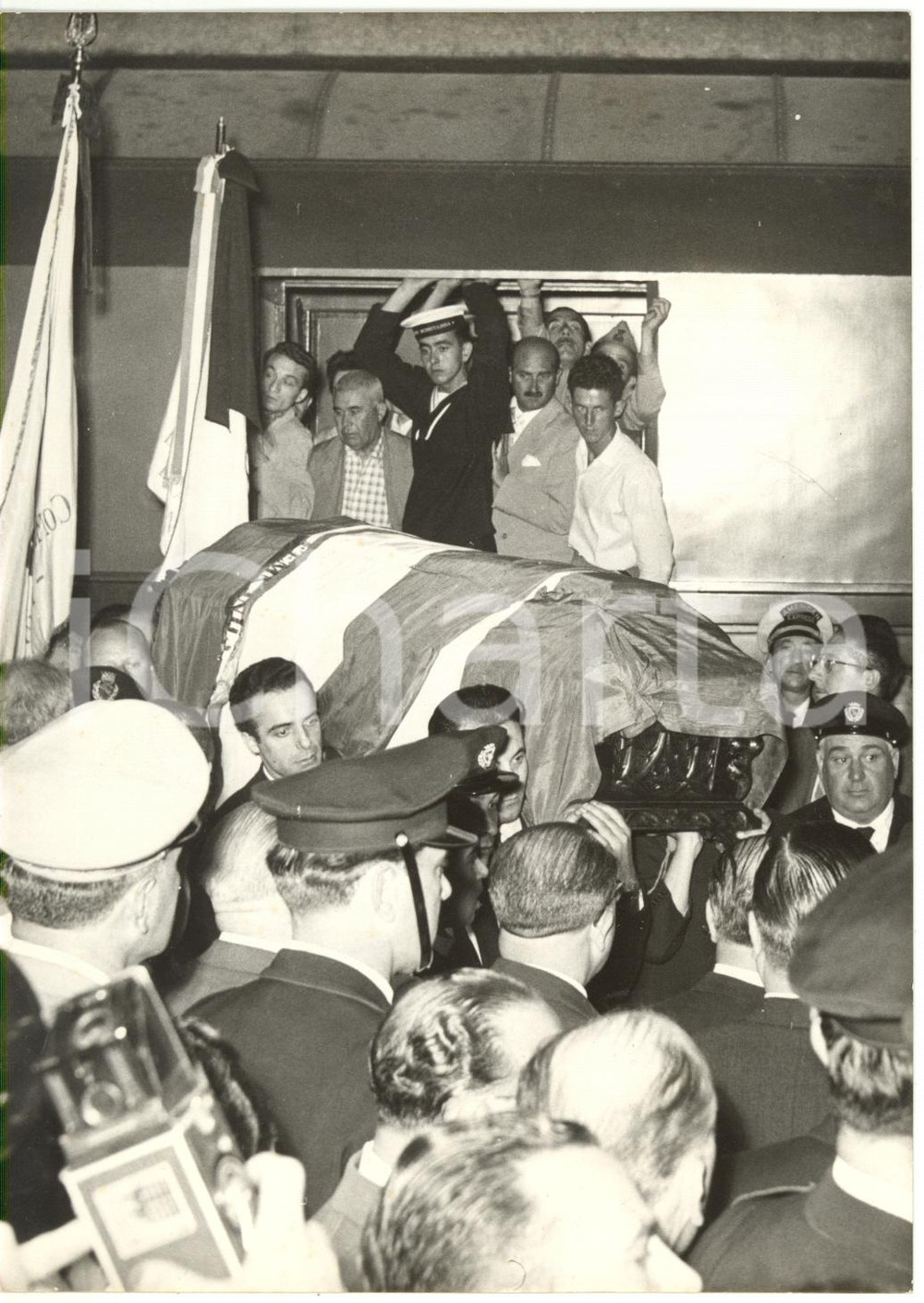 1954 ROMA - STAZIONE TERMINI Morte Alcide DE GASPERI - Arrivo del feretro (1) 