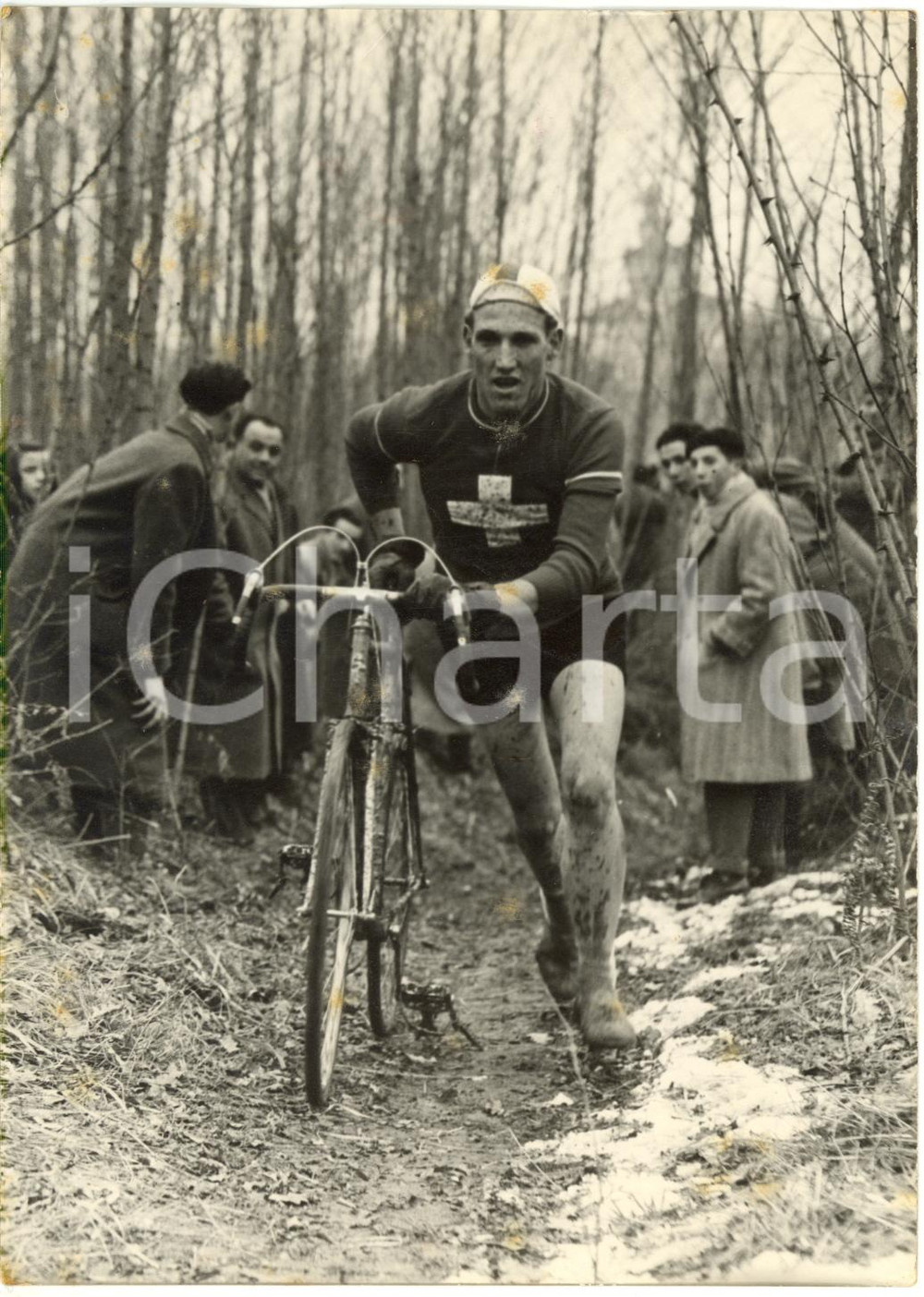 1955 ca CAVARIA CON PREMEZZO (VA) Hans BIER durante gara CICLOCAMPESTRE *Foto