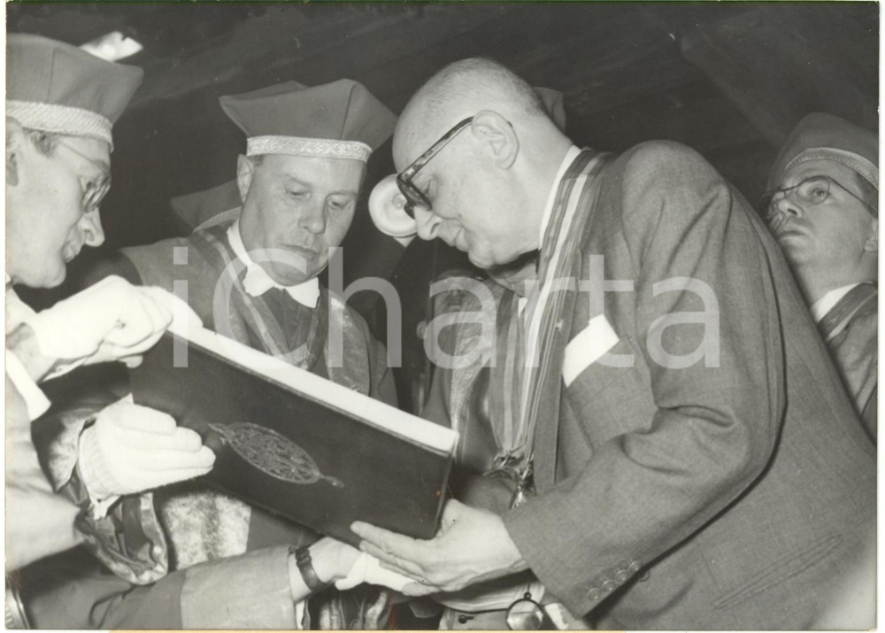 1960 CLOS DE VOUGEOT - Marcel-Henri JASPAR intronisé grand officier du TASTEVIN