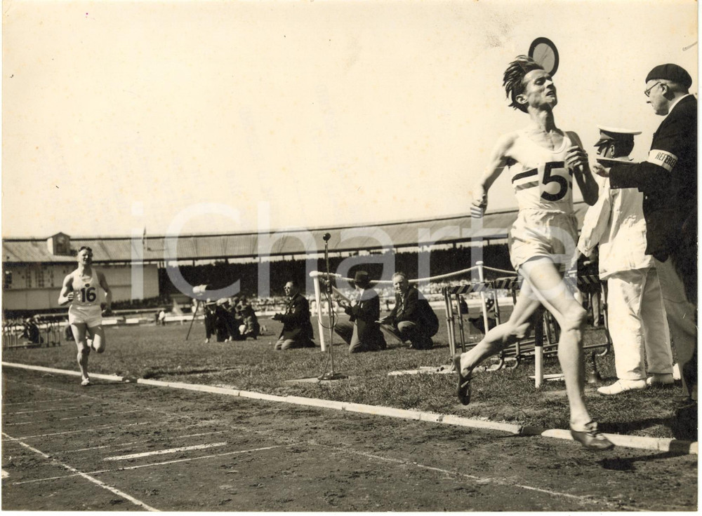 Fotografia d epoca originale 1955 LONDON White City Stadium  SÃ¡ndor IHAROS and Ken WOOD at the BRITISH GAMES 1