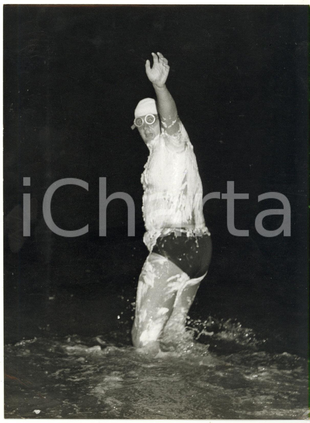 1960 DOVER Shakespeare Beach - Swimmer Peter FERGUS try to cross English Channel