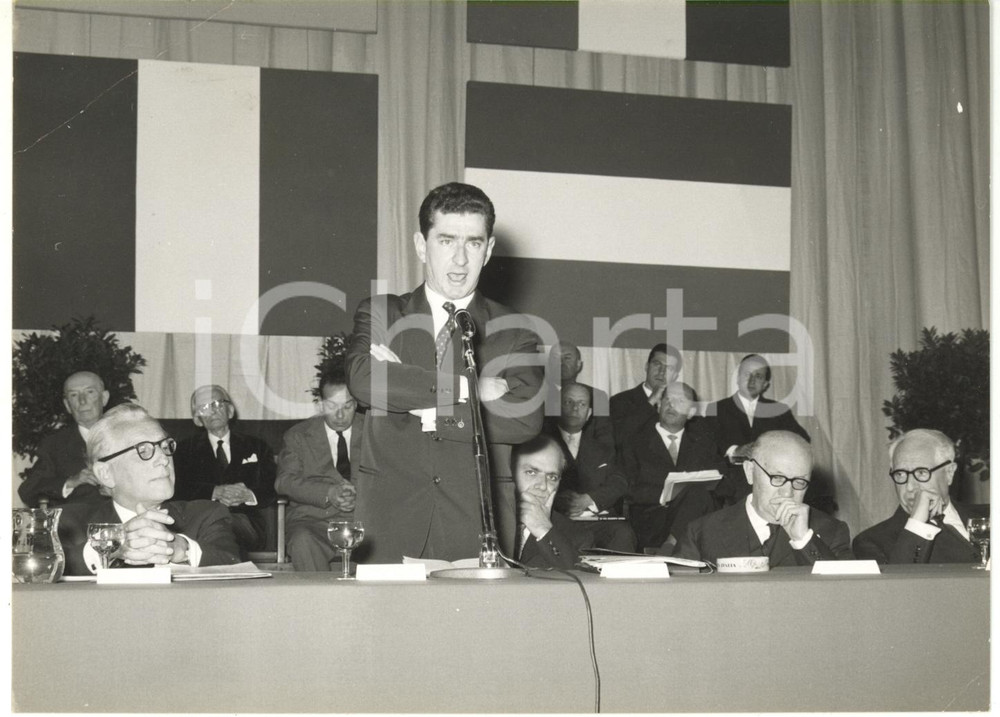 1960 VALDAGNO (VI) Paolo MARZOTTO Discorso durante premiazione PREMIO MARZOTTO