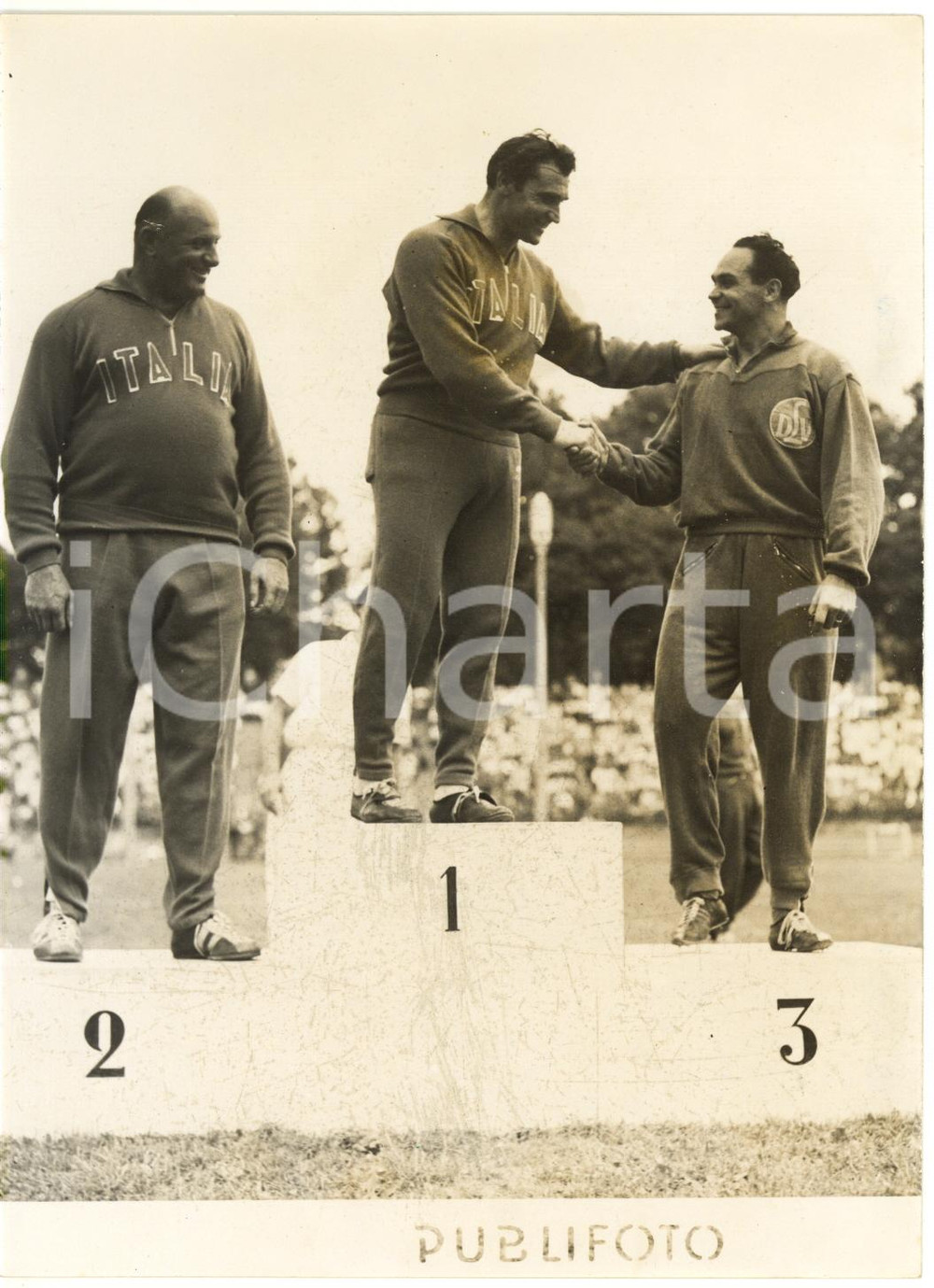 1953 MILANO Lancio del disco - Adolfo CONSOLINI Giuseppe TOSI Heinz ROSENDAHL