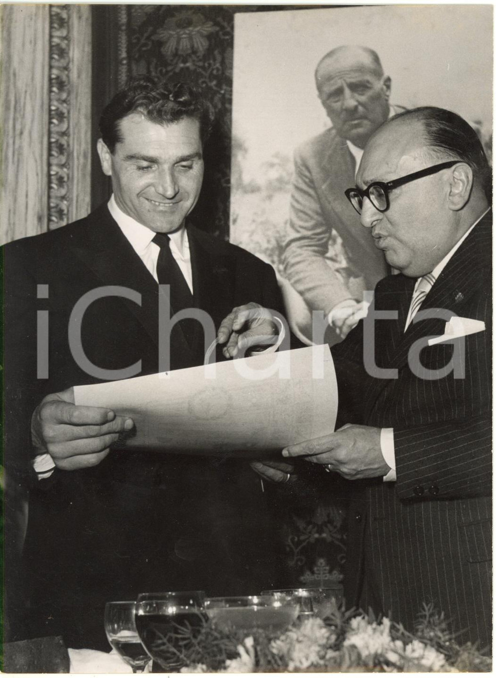 1954 MILANO Discobolo Adolfo CONSOLINI premiato dagli "Amici di Emilio Colombo"