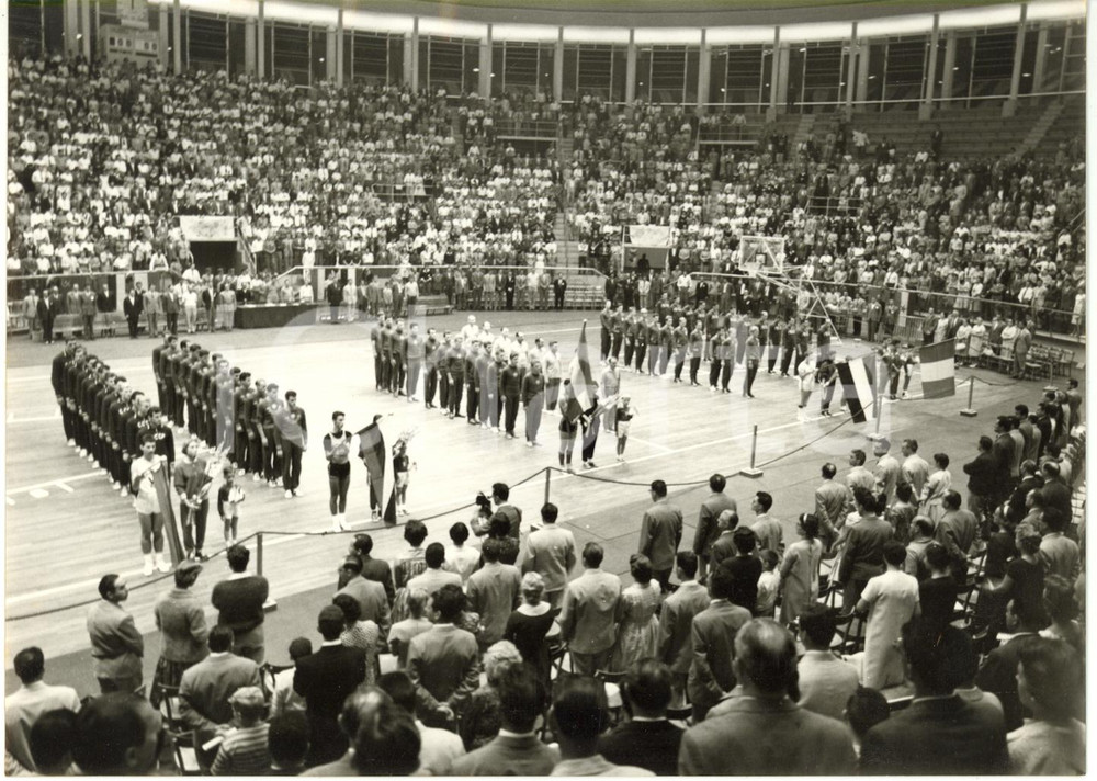 1956 BOLOGNA Palazzo dello Sport - BASKET TROFEO MAIRANO Presentazione squadre