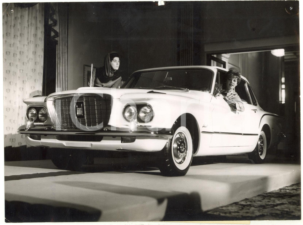 1959 LONDONS Earls Court - CHRYSLER VALIANT at British International Motor Show