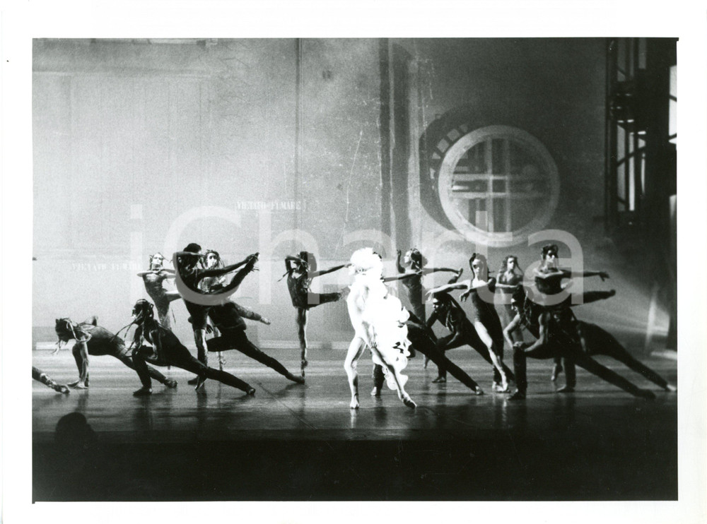 1991 FIRENZE Teatro Comunale - Alessandra FERRI in "White man sleeps" di EZRALOW