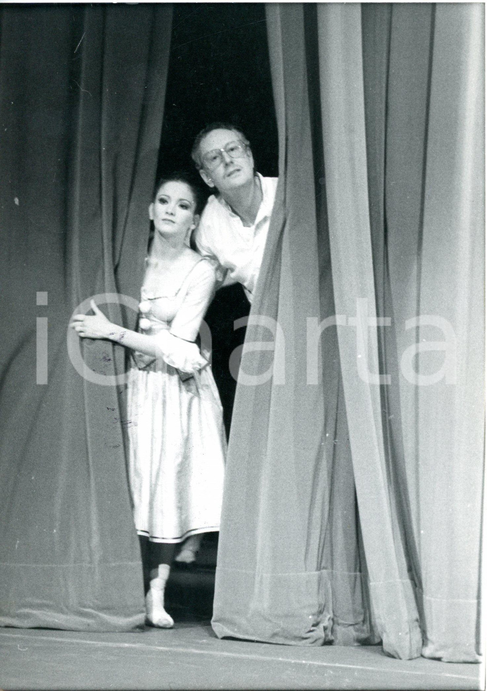 1995ca DANZA CLASSICA Eleonora GORI prima di uno spettacolo - Foto 13x18 cm