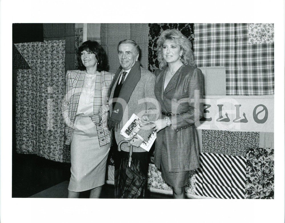 1985 ca RAI "PORTOBELLO" Enzo TORTORA Renée LONGARINI e Gabriella CARLUCCI *Foto