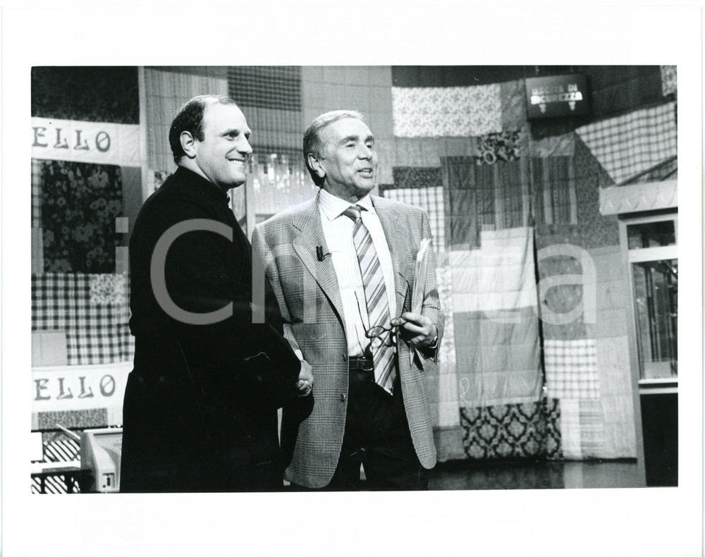 1987 RAI DUE PORTOBELLO Enzo TORTORA con un prete durante sketch comico FOTO (1)