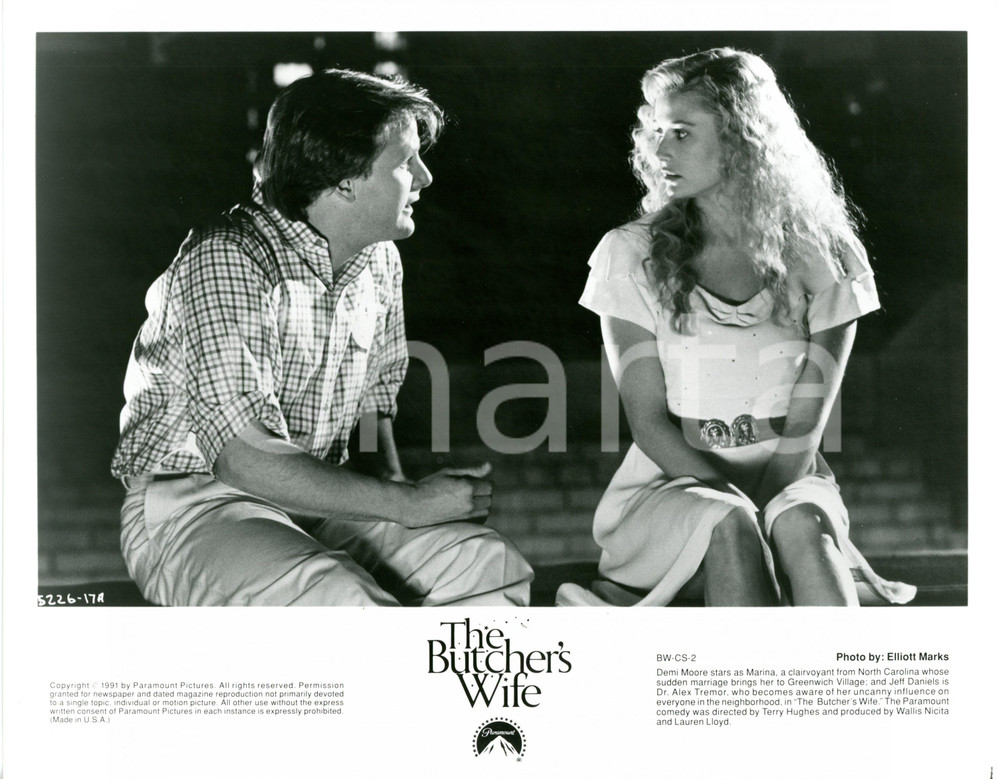 1991 CINEMA "The Butcher's Wife" - Demi MOORE e Jeff DANIELS Scena del film Foto