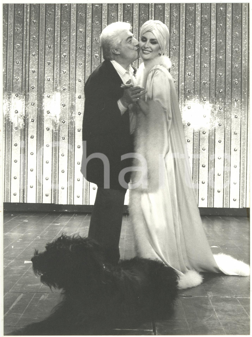 1990 ca SPETTACOLO - Ritratto di Gino BRAMIERI - Foto 18x24 cm Fotografia di agenzia. CONDIZIONI: G (ma minimi difetti di stampa)FORMATO: 18x24 cm    originale e autentica 1