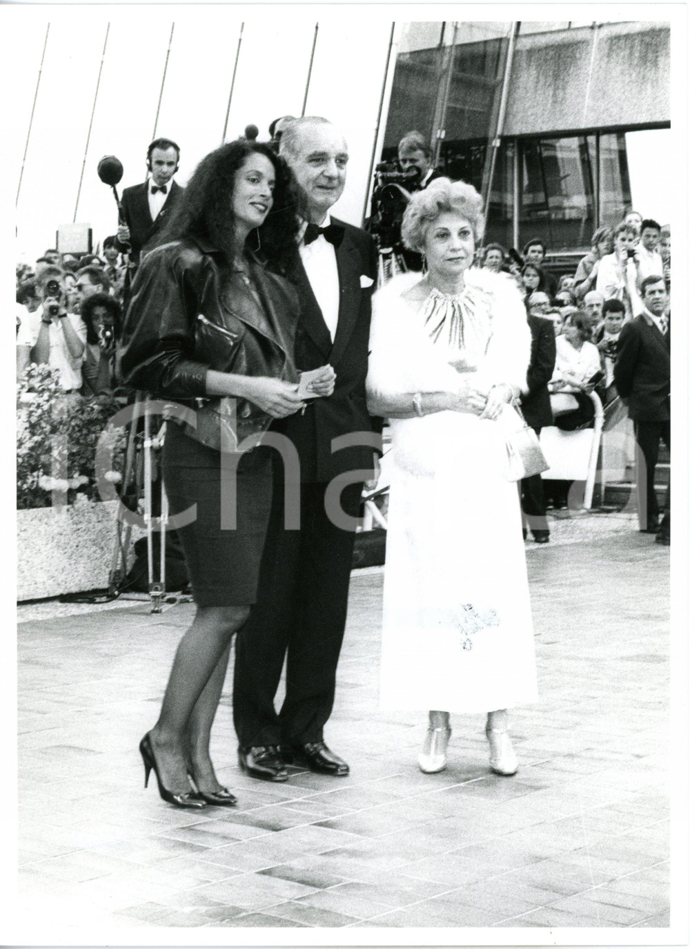 1985 CANNES - Sônia BRAGA al Festival del Cinema *Foto 18x24 cm (1)