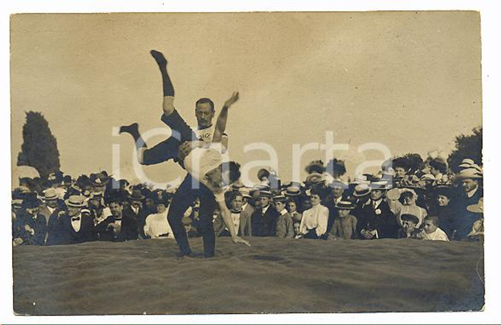 1910 ca ITALIA - LOTTA LIBERA Un incontro all'aperto - Fotocartolina VINTAGE