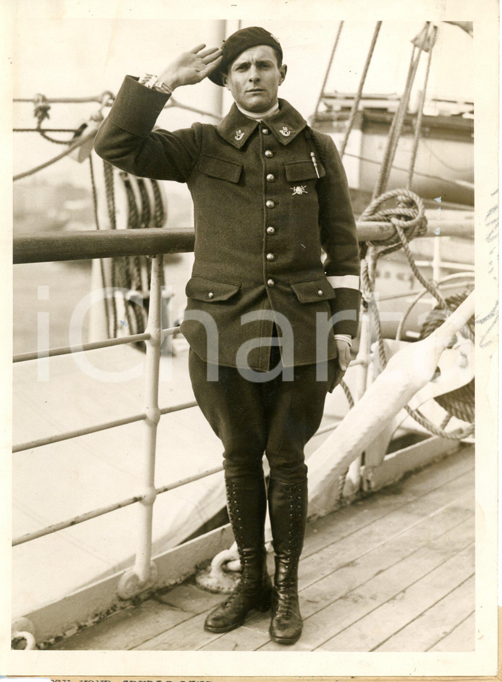 1953 USA Long distance runner Joseph GUILLEMET on arrival - Photo 15x20 cm