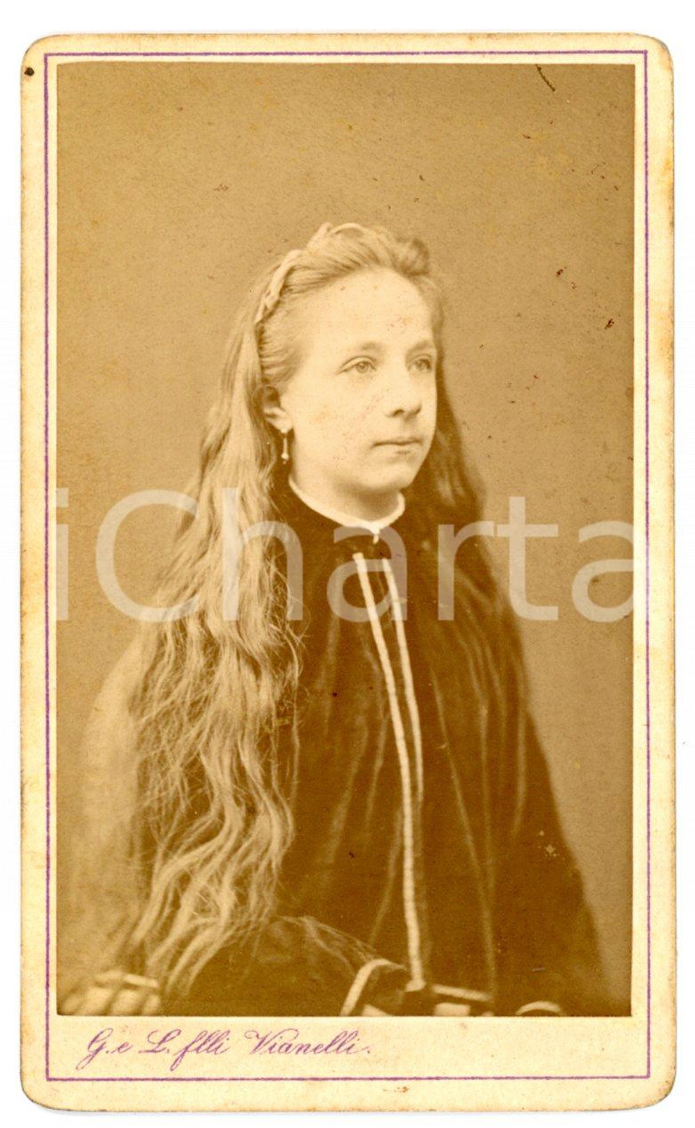 1870 ca VENEZIA Ritratto di fanciulla con i capelli sciolti - Foto VIANELLI CDV