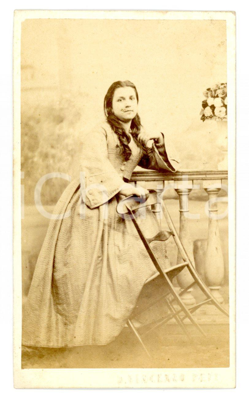 1870 ca ITALIA Ritratto di fanciulla con i capelli sciolti - Fotografia PEPI CDV