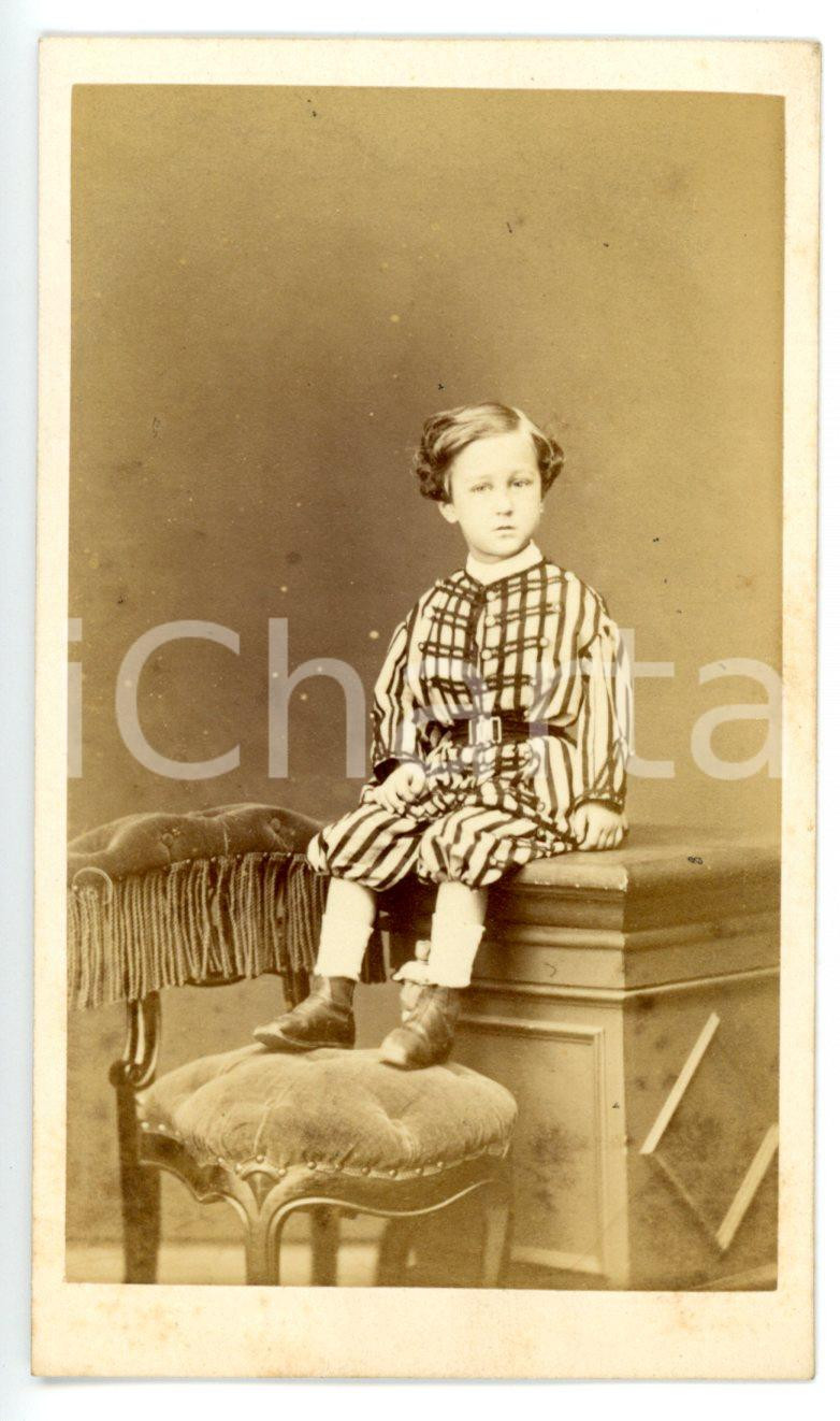 1860 ca TORINO Francesco FAVETTI bambino in abito a righe - Foto MONTABONE - CDV