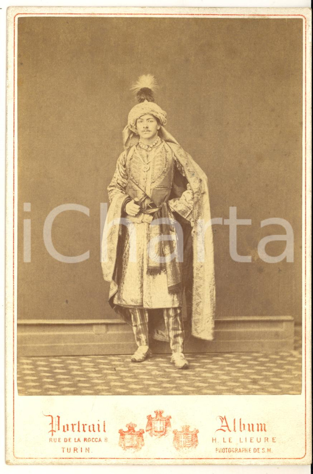 1880 ca TORINO Ritratto di nobiluomo in costume indiano - Foto LE LIEURE 11x16 Fotografia d'epoca su cartoncino rigido. CONDIZIONI: GFORMATO: 11x16 cmFOTOGRAFO: Le Lieure - Torino      originale e autentica 1