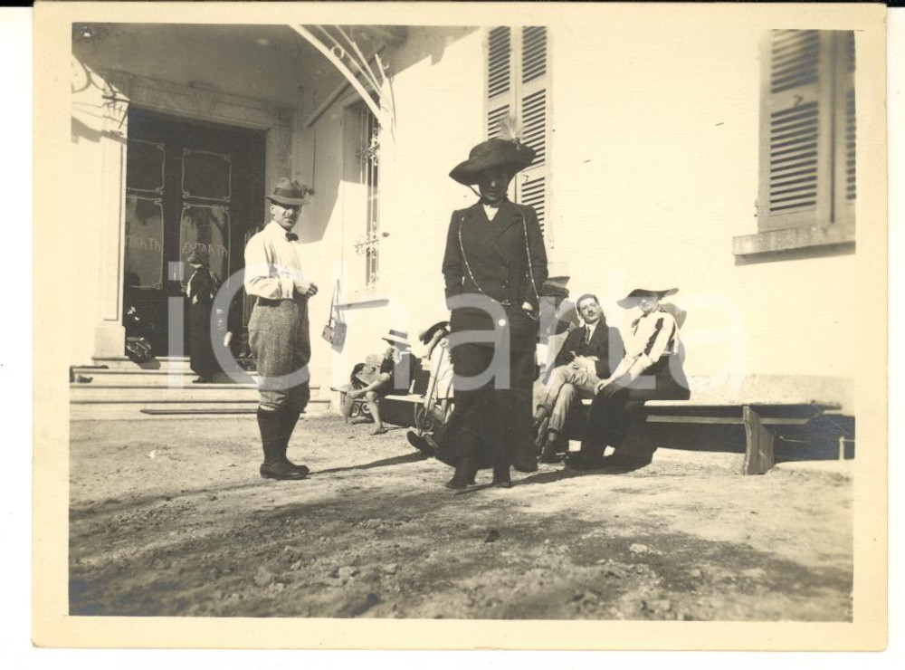 1912 MOTTARONE Gruppo di escursionisti in albergo - Foto VINTAGE 12x9 cm