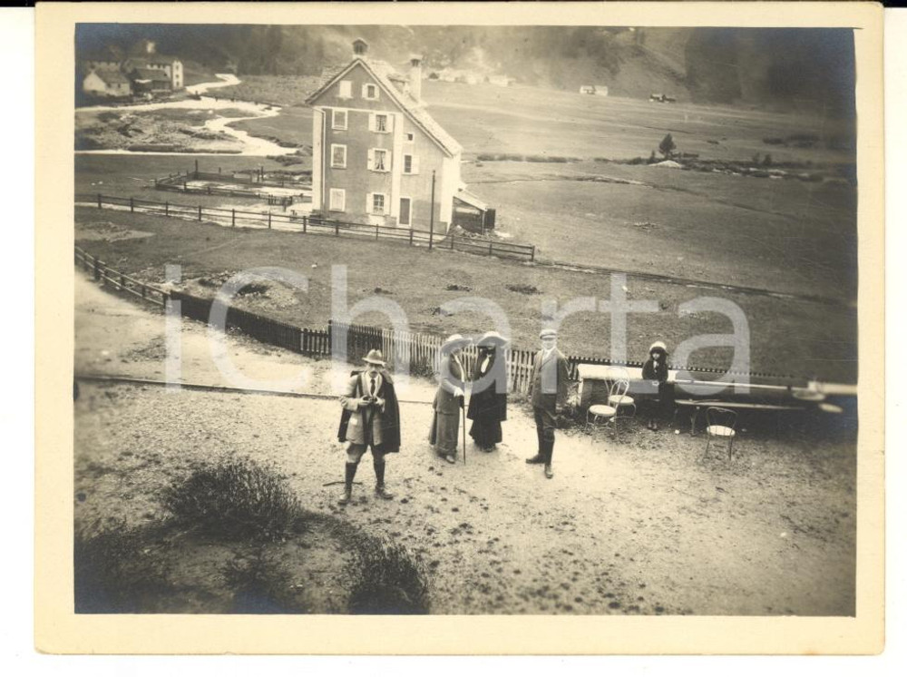 1912 ALPE DEVERO Gruppo di escursionisti a riposo - Foto VINTAGE 12x9 cm