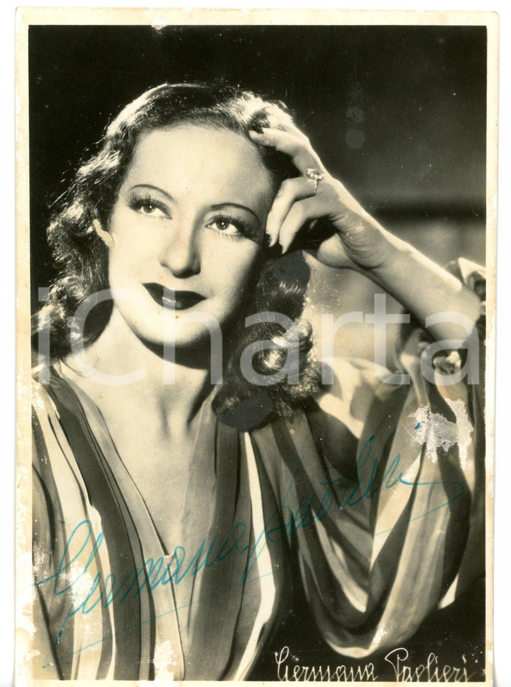 1940 ca CINEMA Attrice Germana PAOLIERI - Fotocartolina con AUTOGRAFO - FG Fotocartolina d'epoca, non viaggiata, con autografo.CONDIZIONI: FAIR (piccolo residuo cartaceo al margine sinistro; abrasioni ai margini)DIMENSIONI: 10x15 cm      originale e autentica 1