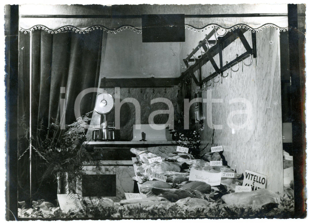 1950 ca PINEROLO Via Clemente Lequio - Scorcio macelleria *Foto DANNEGGIATA