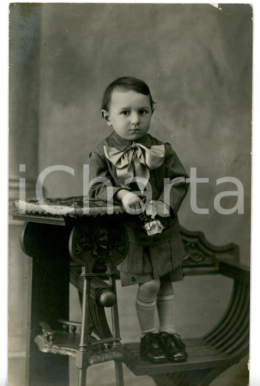 1916 LIGNANA Ritratto di bambino con una rosa - Foto FALAGUERRA FP NV