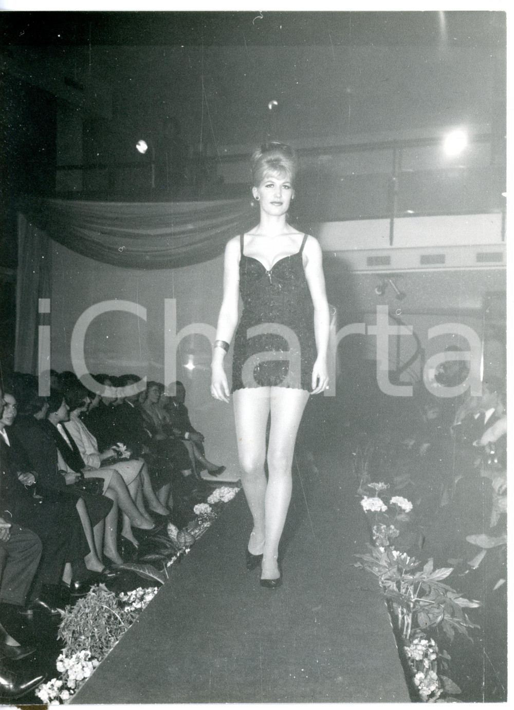 1955 ca TORINO Sfilata FELINA ROYAL - Modella in baby-doll di pizzo *Foto 18x24