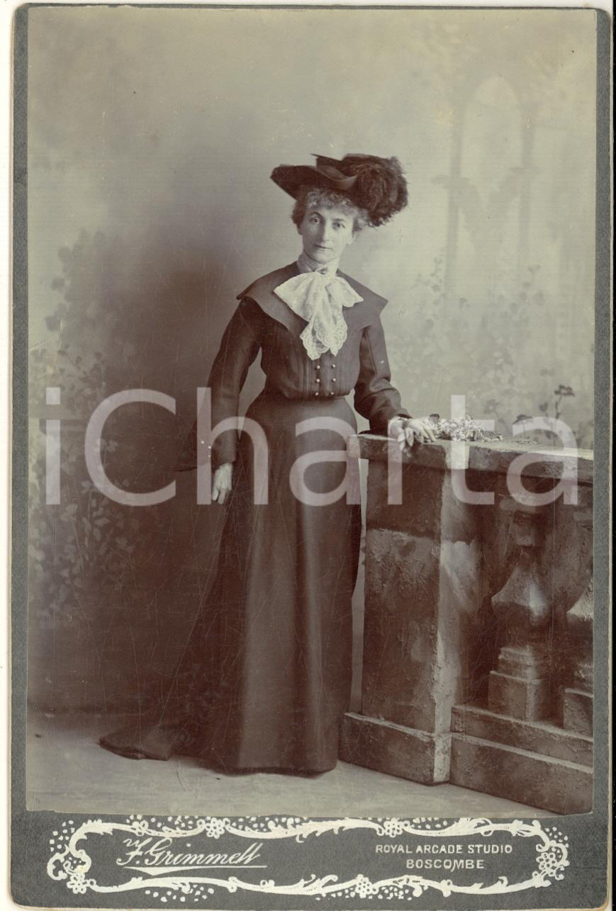 1910 ca BOSCOMBE Portrait of a woman standing - Photo F. GRIMMELL 11x16 cm