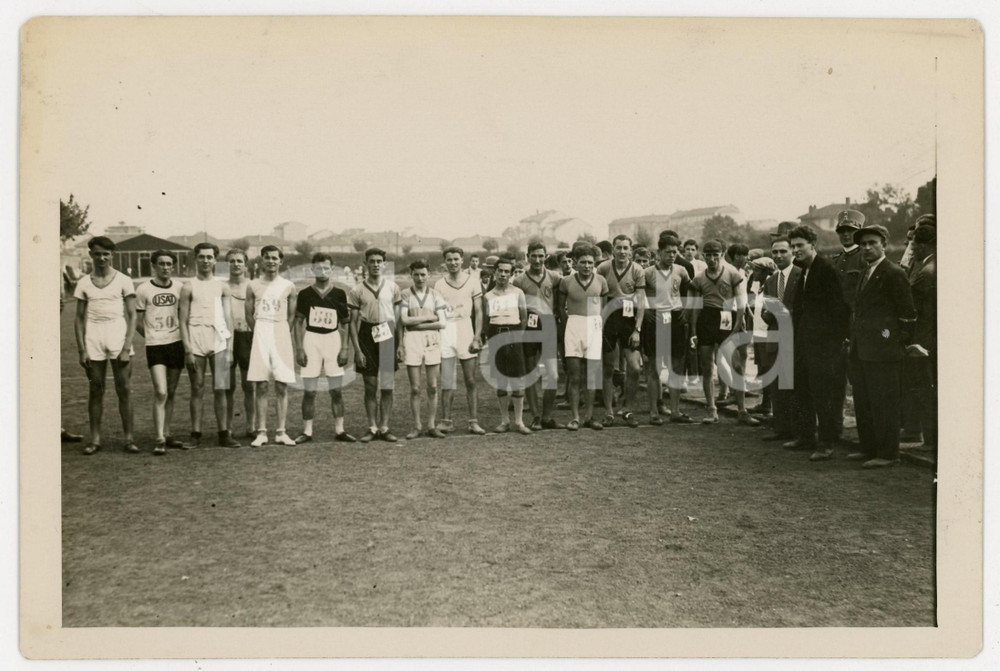 1940 ca TORINO LITTORIALI SPORT Atleti in attesa delle gare - Foto 18x13 cm