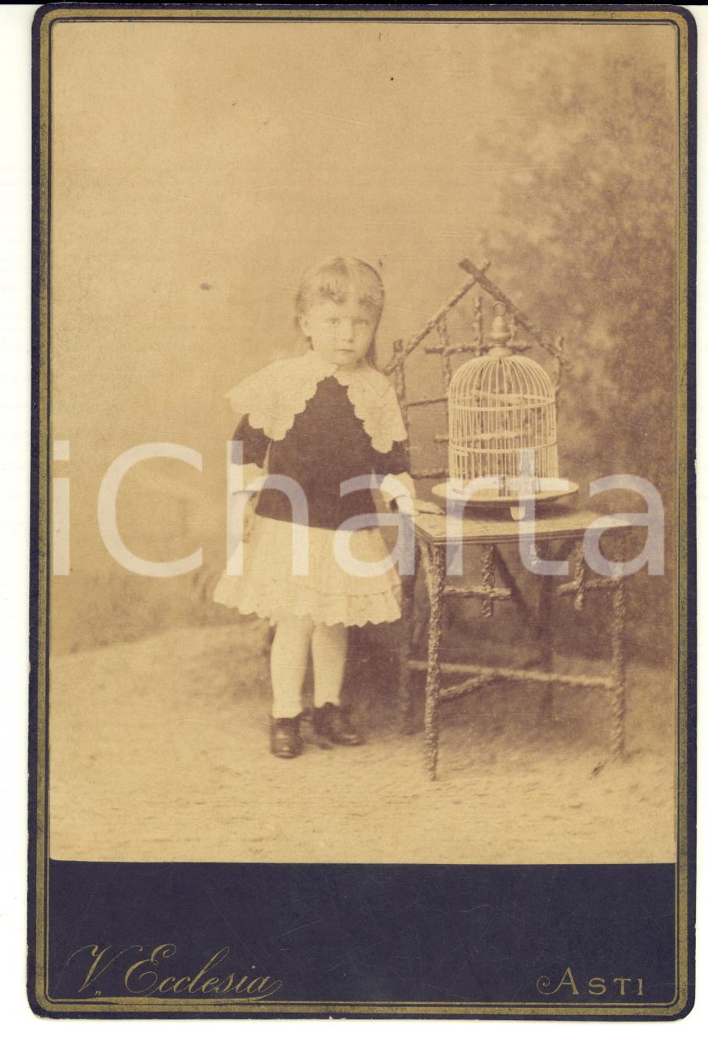 1885 ca ASTI Ritratto di bambina con uccellino in gabbia - Foto ECCLESIA 11x16