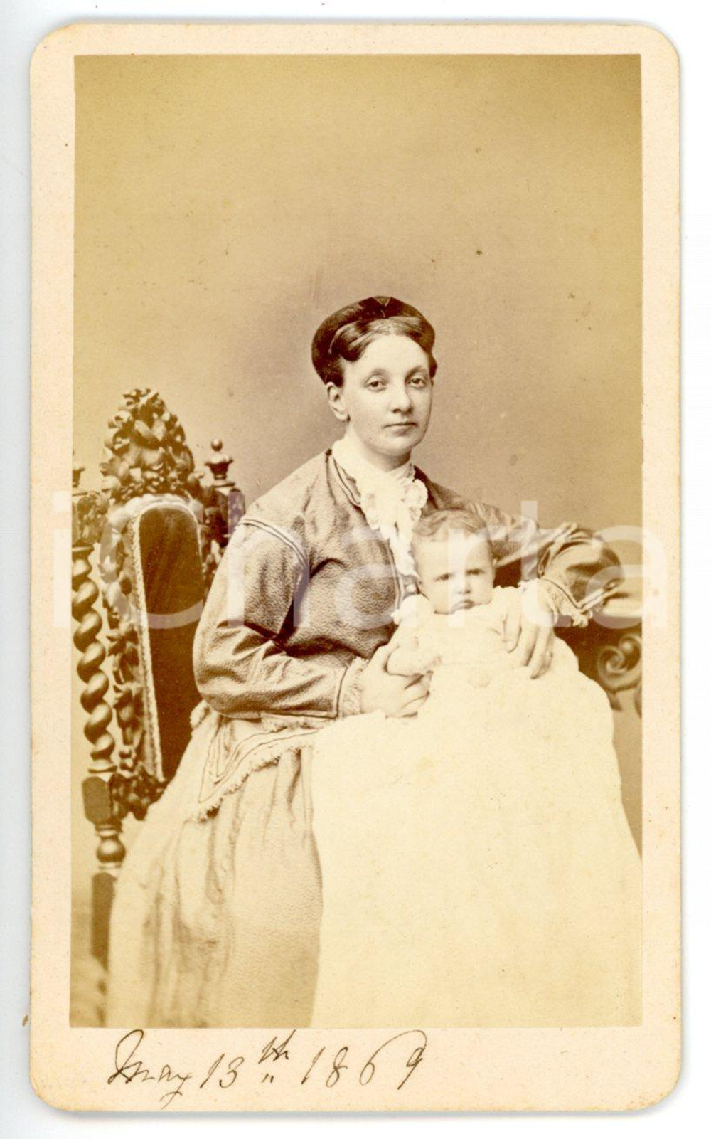 1869 GENOVA Ritratto di bambino in braccio alla madre - Foto Alfredo NOACK - CDV