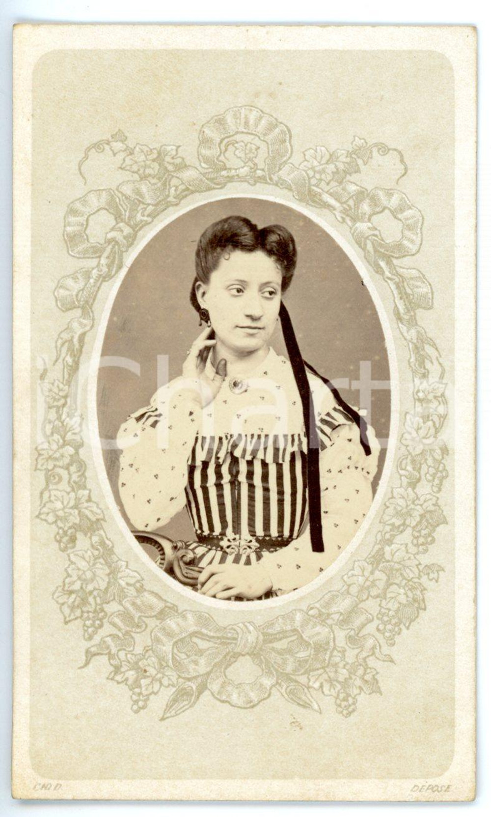 1870 ca PISTOIA Ritratto di giovane donna con nastro tra i capelli *Foto FONDI