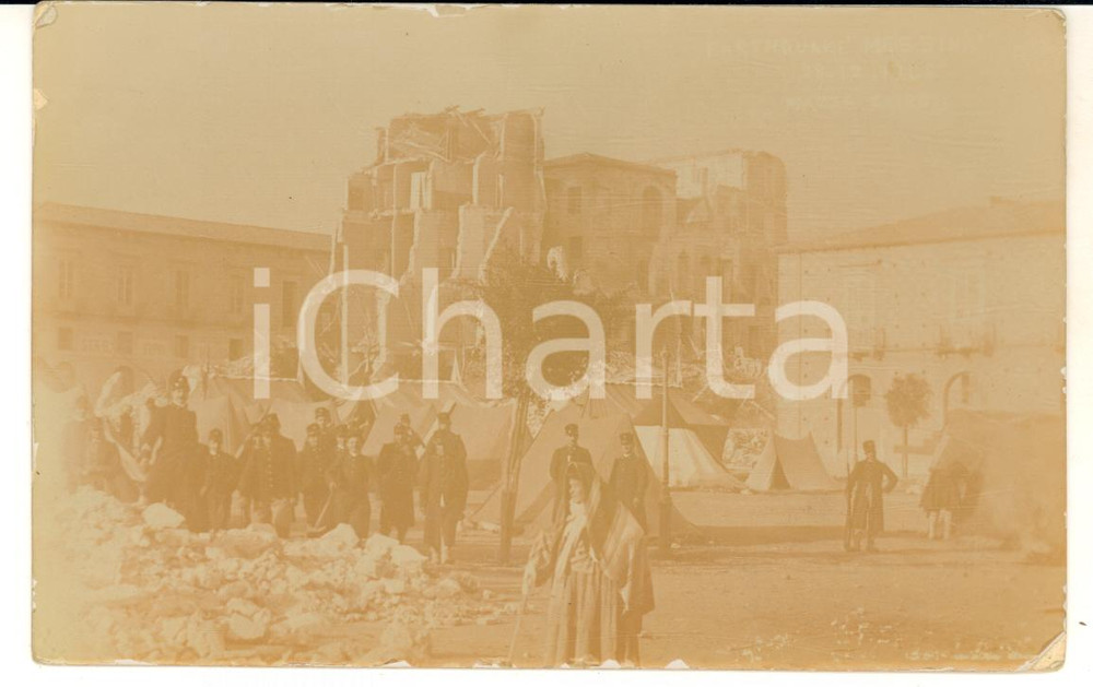 Fotografia d epoca originale 1908 TERREMOTO DI MESSINA Militari in un accampamento Foto cartolina 1