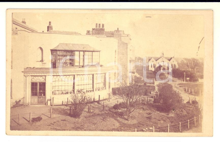 Fotografia d epoca originale 1870 ca SOUTHENDONSEA ESSEX The Royal Library Photo F. H. SECOURABLE CDV 1