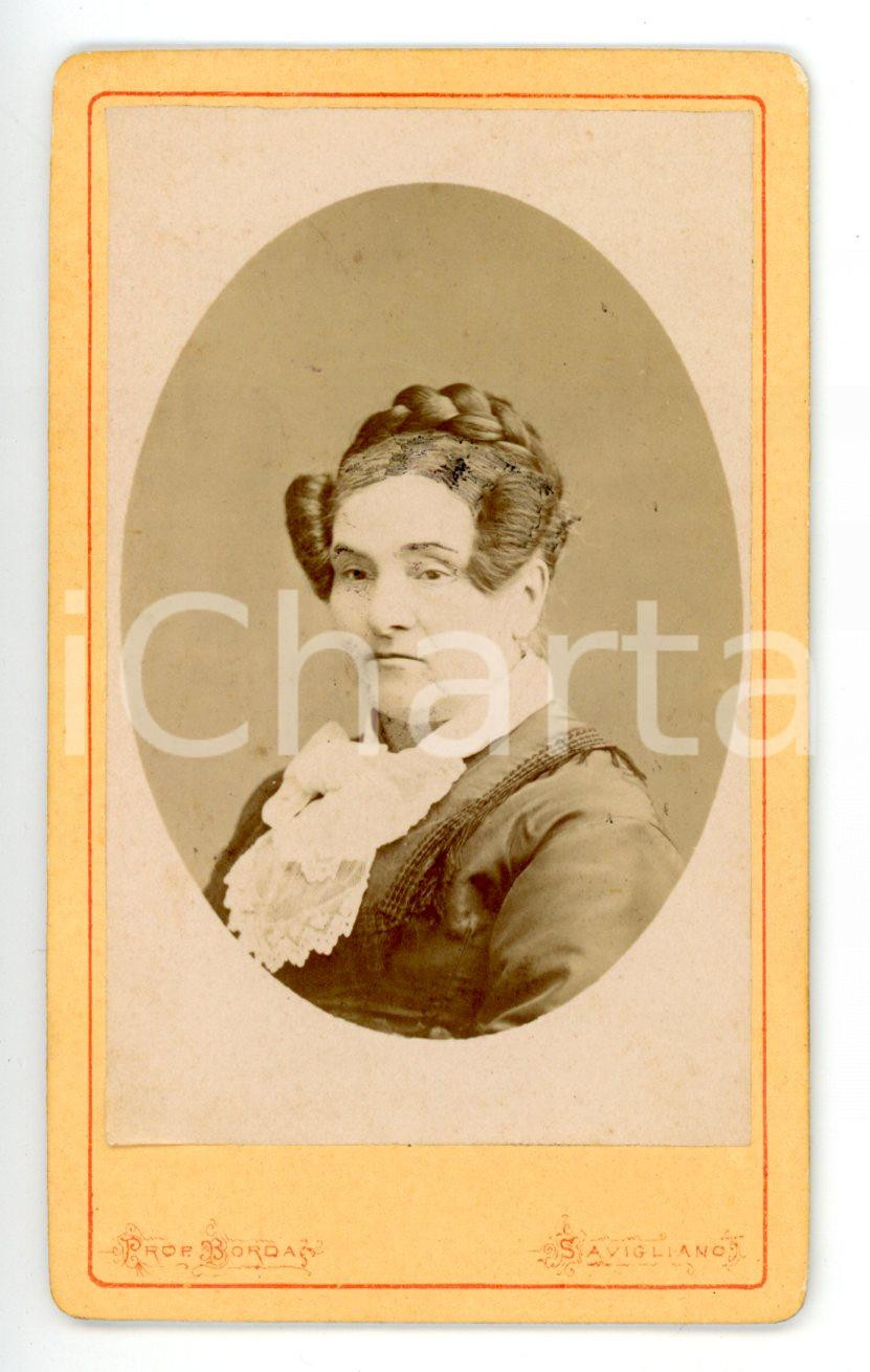 Fotografia d epoca originale 1880 ca SAVIGLIANO CN Ritratto di donna con treccia raccolta Foto BORDA CDV 1